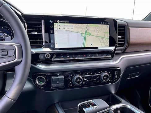 New 2026 Chevrolet Silverado 1500 High Country AWD/4WD image 12