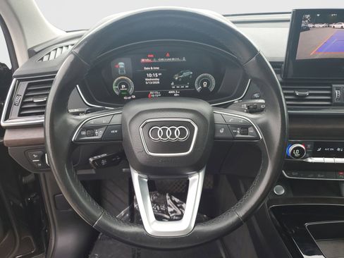 Used 2023 Audi Q5 e Premium w/ Convenience Package AWD/4WD image 29