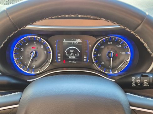 Used 2023 Chrysler Voyager LX FWD image 24