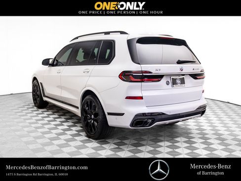 Used 2023 BMW X7 M60i w/ Executive Package image 3