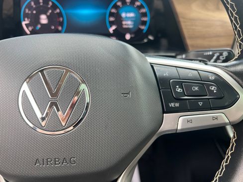 Used 2024 Volkswagen Atlas SE w/ Panoramic Sunroof Package AWD/4WD image 26