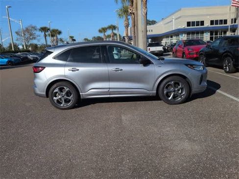 Used 2024 Ford Escape ST-Line image 8