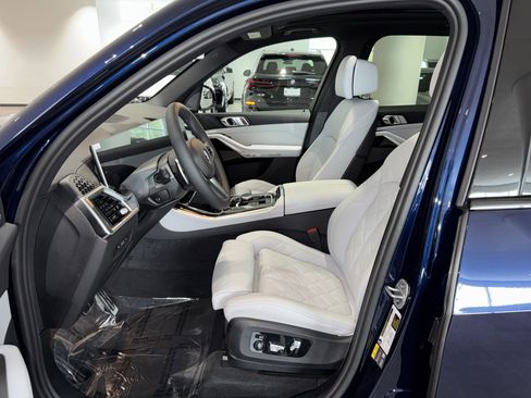 New 2026 BMW X5 xDrive50e w/ M Sport Package image 14