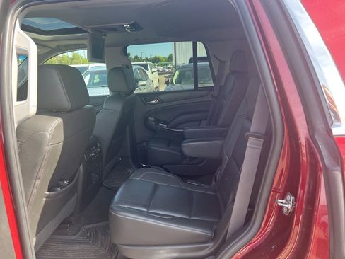Used 2017 GMC Yukon SLT w/ Open Road Package AWD/4WD image 11