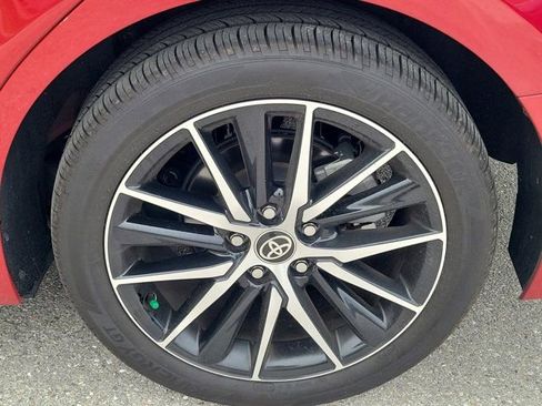 Used 2024 Toyota Camry SE image 11