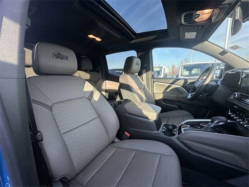 Used 2024 Chevrolet Colorado ZR2 w/ ZR2 Bison Edition image 33