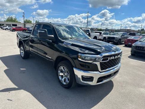 Used 2025 RAM 1500 Big Horn AWD/4WD image 24
