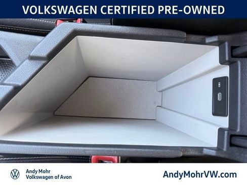 Used 2024 Volkswagen Jetta SE FWD image 32