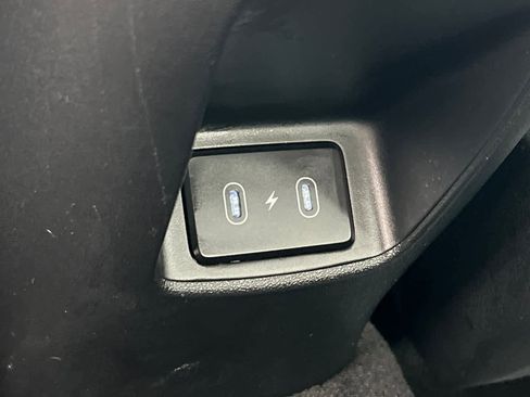 Used 2025 Hyundai Elantra Limited image 15