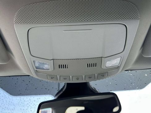 Used 2022 Ford Edge Titanium AWD/4WD image 35