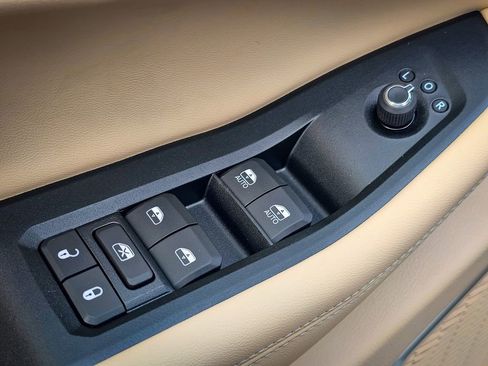 New 2026 Jeep Grand Cherokee Limited AWD/4WD image 11
