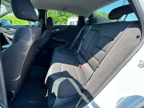 Used 2024 Chevrolet Malibu LT image 17
