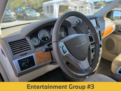 Used 2010 Chrysler Town & Country Limited w/ Entertainment Group #3 image 31