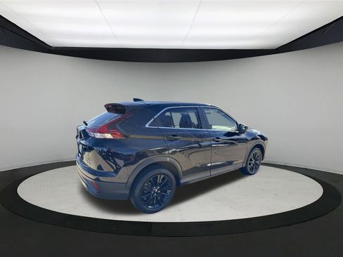 Used 2024 Mitsubishi Eclipse Cross LE image 6