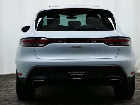 Used 2023 Porsche Macan Turbo image 6