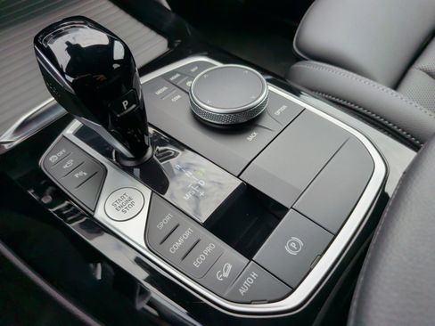 Used 2025 BMW X4 M40i AWD/4WD image 21