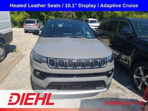 Used 2023 Jeep Compass Limited AWD/4WD image 2