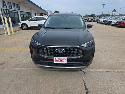 Used 2023 Ford Escape Active w/ Tech Pack #2 image 2