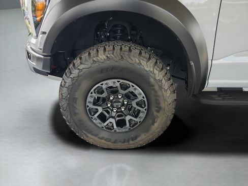 Certified 2025 Ford F150 Raptor w/ Equipment Group 803A Raptor R AWD/4WD image 30