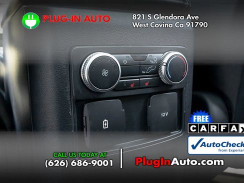 Used 2020 Ford Explorer XLT w/ Equipment Group 202A image 13