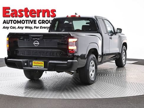 Used 2022 Nissan Frontier S RWD image 5