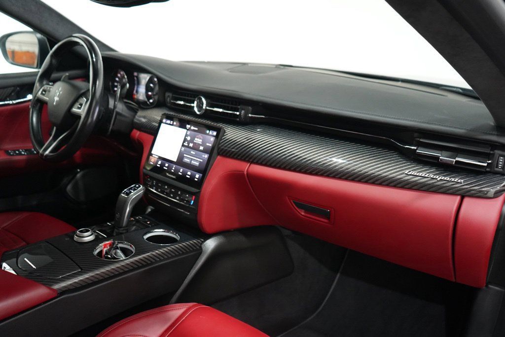 Used 2022 Maserati Quattroporte Trofeo RWD image 18
