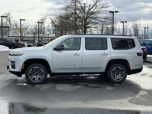 New 2026 Jeep Grand Wagoneer 4WD image 11