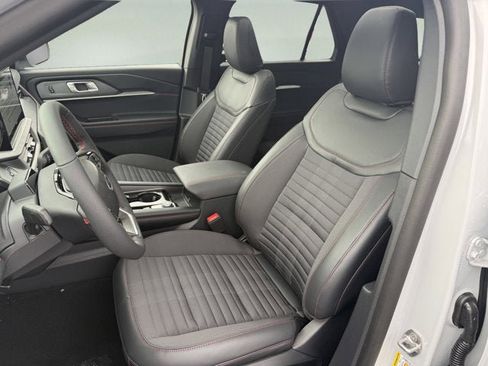 New 2026 Ford Explorer ST-Line AWD/4WD image 9