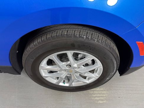 Used 2024 Chevrolet Equinox LT FWD image 14