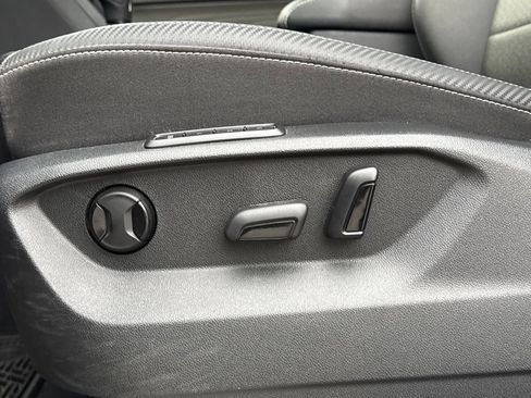 Used 2023 Volkswagen Atlas Cross Sport SEL R-Line image 20