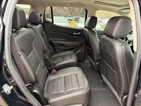 Used 2021 GMC Acadia Denali w/ Denali Ultimate Package image 8