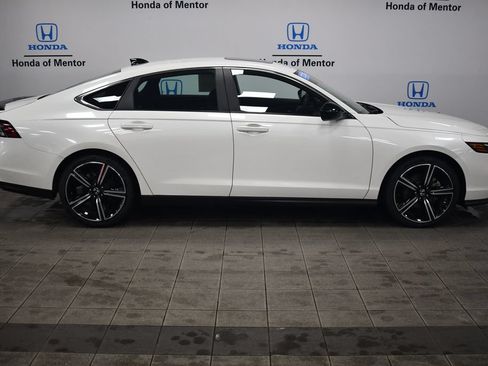 Used 2024 Honda Accord Sport image 10