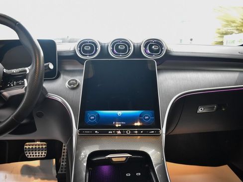 Certified 2025 Mercedes-Benz CLE 300 4MATIC Coupe image 19