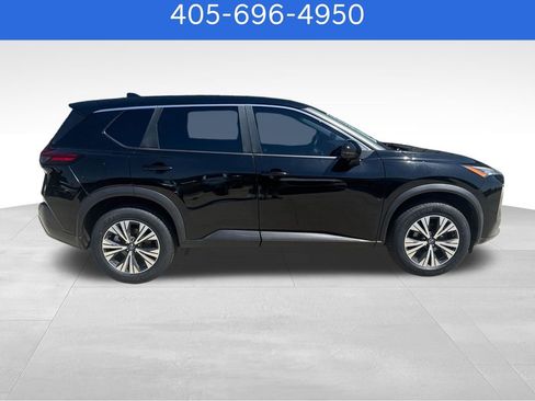 Used 2022 Nissan Rogue SV FWD image 7