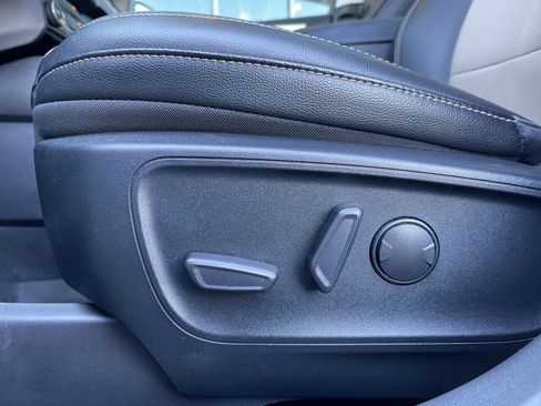 Used 2021 Ford Escape Titanium w/ Titanium Elite Package image 19