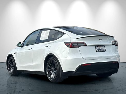 Used 2023 Tesla Model Y Performance AWD/4WD image 6