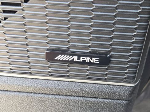 Used 2023 Jeep Grand Cherokee L Limited AWD/4WD image 31