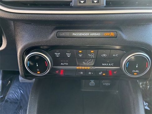 Used 2022 Ford Escape SE w/ Convenience Package image 28