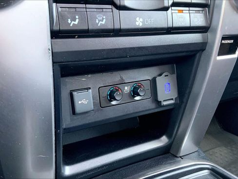 Used 2021 Toyota 4Runner Limited image 35