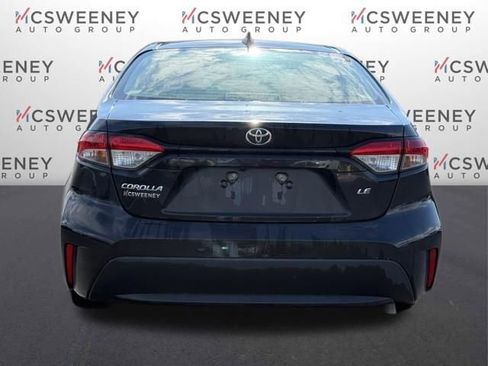 Used 2020 Toyota Corolla LE image 4
