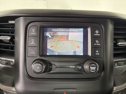 Used 2023 RAM 2500 Tradesman w/ Chrome Appearance Group image 17