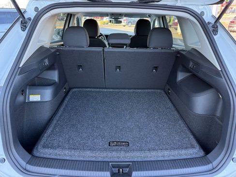 Used 2025 Volkswagen Tiguan S image 15