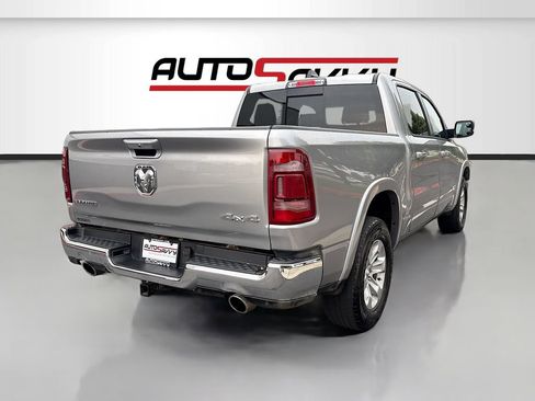 Used 2022 RAM 1500 Laramie AWD/4WD image 7