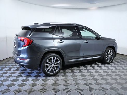 Used 2020 GMC Terrain Denali w/ Denali Premium Package AWD/4WD image 8