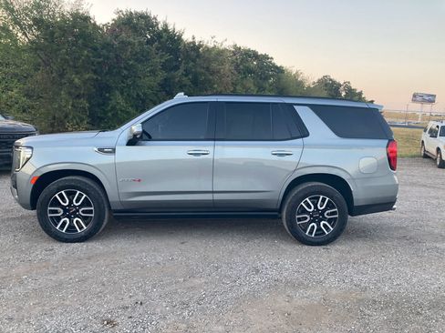 Used 2023 GMC Yukon AT4 w/ AT4 Premium Package AWD/4WD image 2