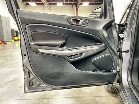 Used 2021 Ford EcoSport SE w/ SE Convenience Package image 15