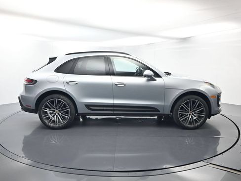 Certified 2026 Porsche Macan AWD/4WD image 16