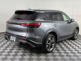 Used 2023 INFINITI QX60 Luxe video 3