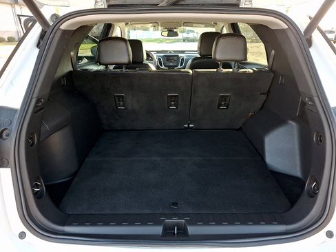 Used 2021 Chevrolet Equinox LT image 28