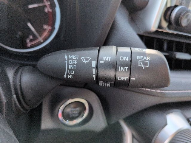 Certified 2025 Toyota RAV4 XLE FWD image 25